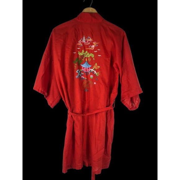 Vtg Japanese Asian Chinese Kimono Robe Medium Large Short Red Embroidered Pagoda - Picture 1 of 5